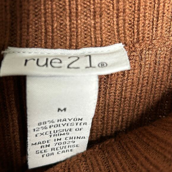 Rue 21 Mini Skirt- Medium- brown knit very stretchy summer concert date - Picture 2 of 3